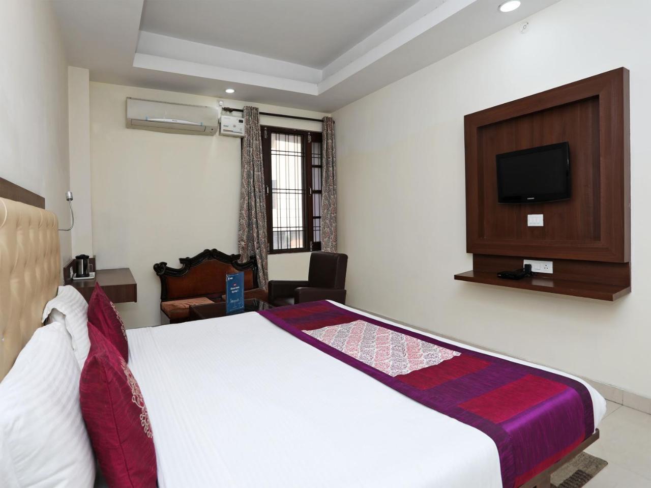 Oyo 680 Hotel Ranjana Heritage Lakhnau Kültér fotó