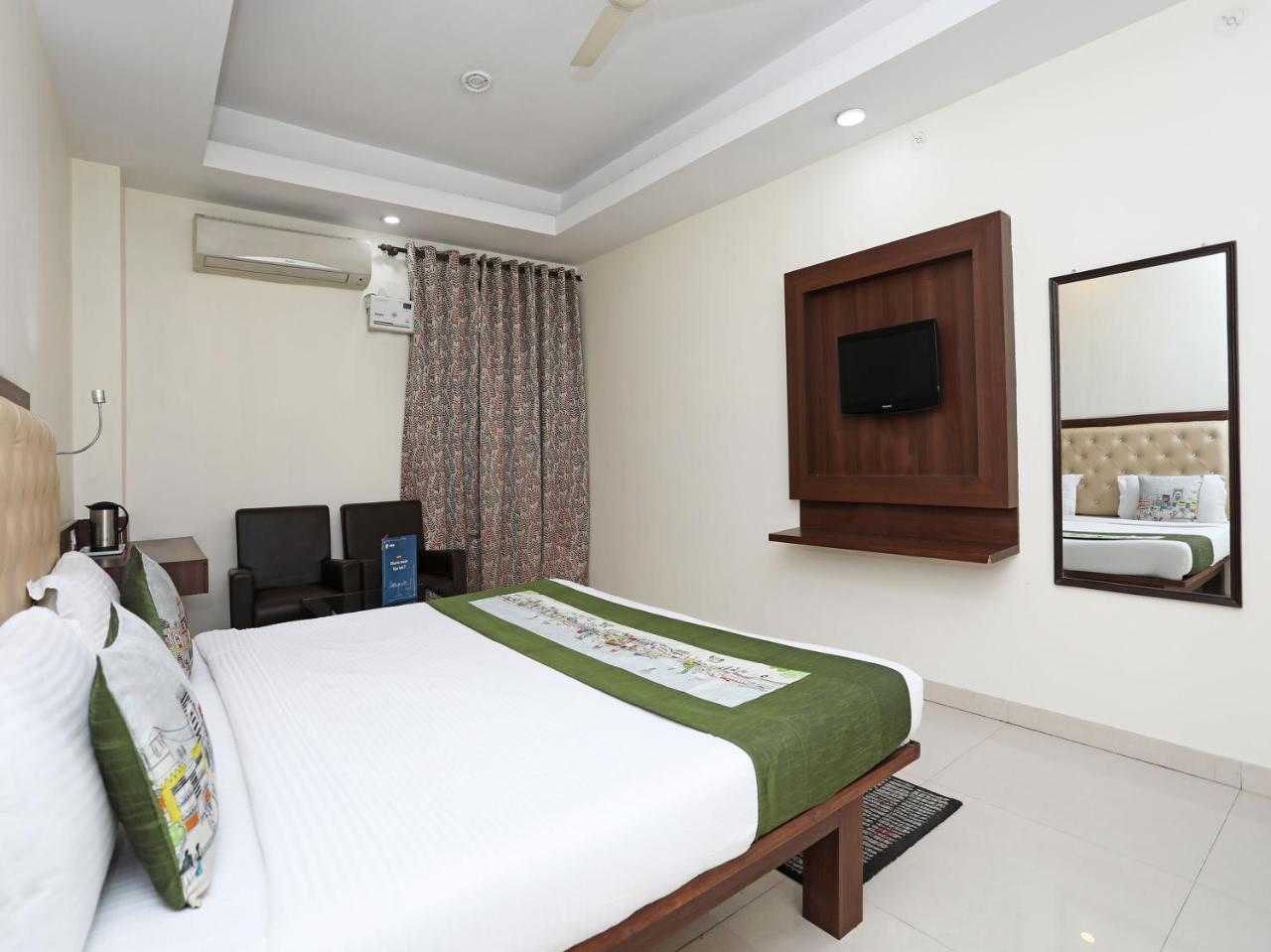 Oyo 680 Hotel Ranjana Heritage Lakhnau Kültér fotó