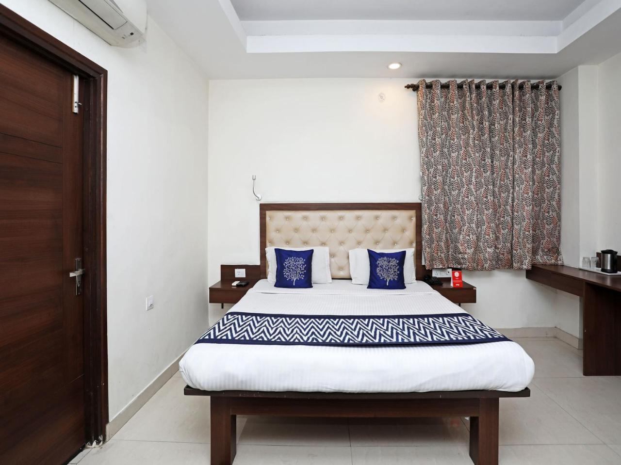 Oyo 680 Hotel Ranjana Heritage Lakhnau Kültér fotó